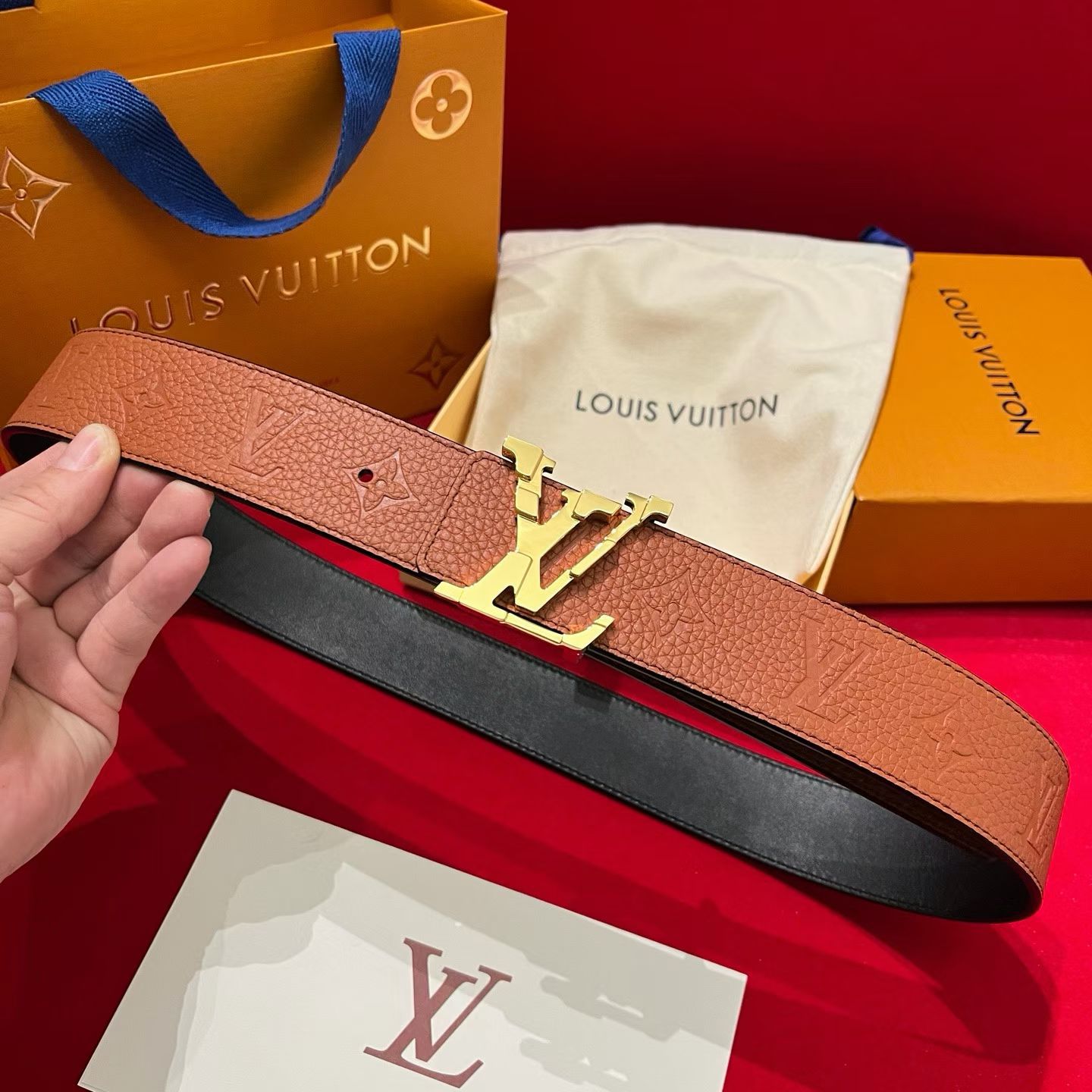 Expensive Love Vuitton LV Initiales Reversible Belt