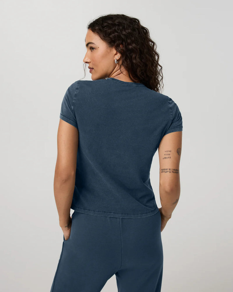 Vuori Short Sleeve Feather Classic Tee Garment Dye